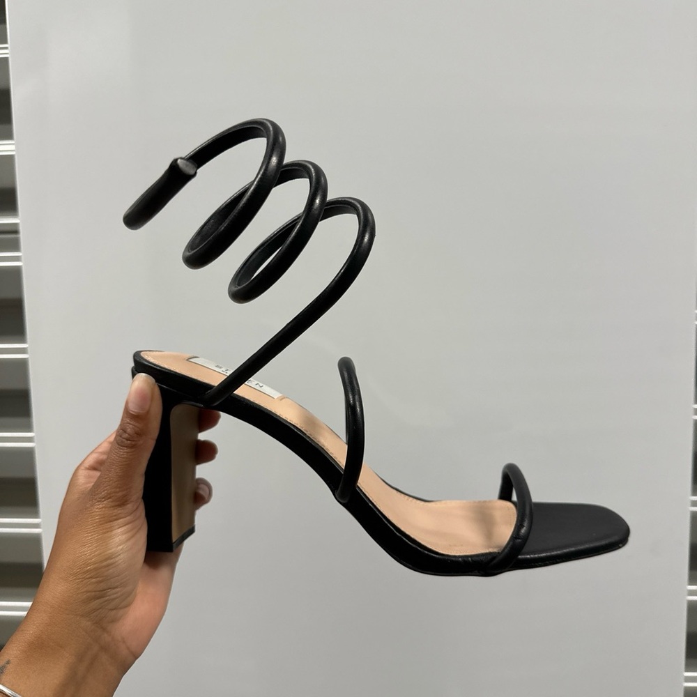 Steve Madden Jaidin Black  Block Heel Strappy Square Toe Sandals Size 12